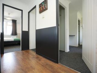 Perfect for Contractors, Tradespeople, pvt parking - Bristol - 5