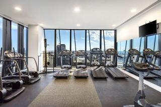 Stylish 2BR City Escape on Collins with Views - 3