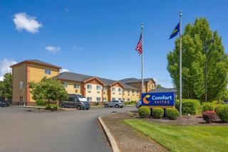 Comfort Suites Salem - Salem - 8