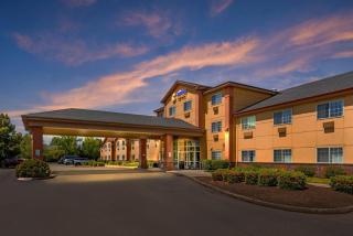Comfort Suites Salem - Salem - 5