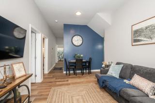 Queen City Retreat 1 Cozy Home for 6 Near Attractions & Restaurants - Cincinnati - 0