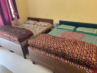 Gujrat Bhawan - 5