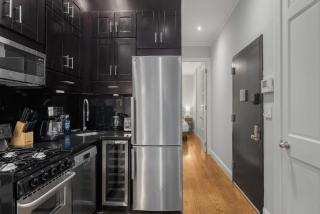 Chic NYC Retreat by Central Park - New York - 6