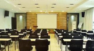 Jinjiang Inn select Hotel Kunming Economic Development Zone Kunming College - Kunming - 3