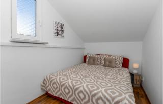 2 Bedroom Nice Apartment In Dramalj - 3