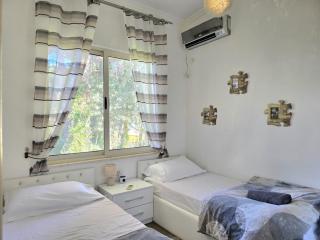 Lura 1 Holiday House 235 - Lalzit Bay - 3