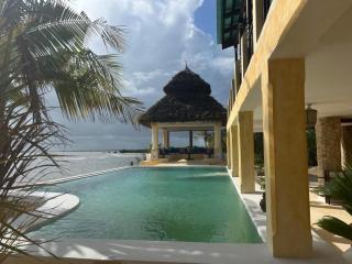 Stunning Manda Beachfront 6-bed Villa with Pool - 7