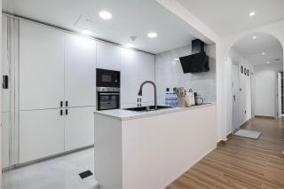 Chic 2BR Steps to JBR Beach - 1