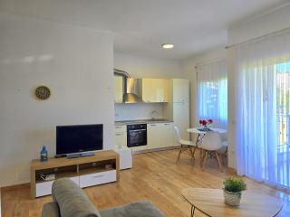 Art Apartment 219 - Lalzit Bay - 5