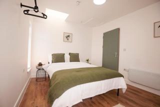 Stylish 2-Bed Apartment in Penarth Town Flat 2 - Cardiff - 4