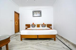 FabHotel Premium Rooms - Nr Yashobhoomi Convention Centre - 9