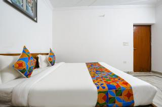 FabHotel Premium Rooms - Nr Yashobhoomi Convention Centre - New Delhi - 7