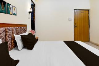 Hotel O SRS Inn Guest House - Pipra - 4