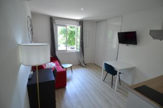 STUDIO CASSIN - next to tramway line 2 near airport - Nizza - 3