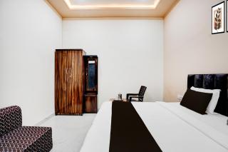 Hotel O MEERA RESIDENCY - Mathura - 1