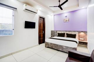 Townhouse ROYAL ELAN - Noida - 9