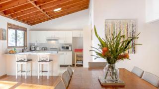 Free Night Stay Pet Friendly - Heated Spa - Pearl Beach - 9
