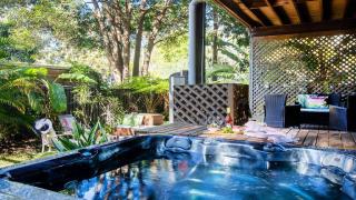 Free Night Stay Pet Friendly - Heated Spa - Pearl Beach - 0
