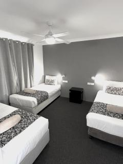 Rosebourne Gardens Motel - 2