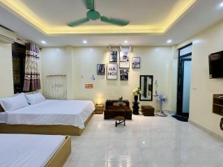 Vietnam Travelers Home 1 with Cozy Private Balcony - Hanoi - 7