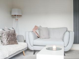 Charming 3 Bed Home in Cowes - - 5