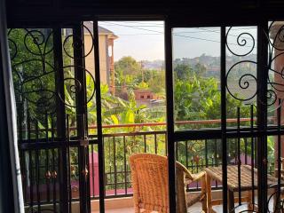 Kampala comfort apartment - 9