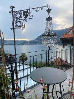 Romantic Room AL RIFUGIO DEI SOGNI terrazza con vista lago mozzafiato - Blevio - 0