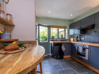 Pass the Keys Cosy Spacious Garden House - Bridgnorth - 3