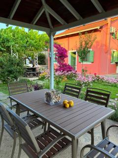 Chlóe Garden House - 5