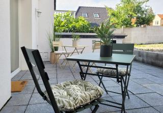 Moderner Ankerplatz mit Terrasse direkt am Hafen "Momentic" - Neustadt in Holstein - 6
