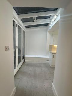 Beautiful 1-Bed in Kensington includes furniture - Londra - 1