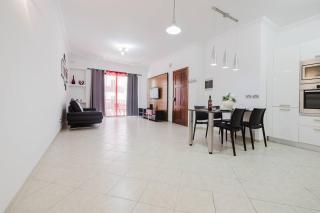 Central Bugibba Square 3bed Apartment By Homely! - St Paul's Bay - 9