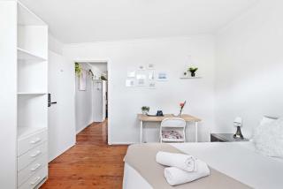 Classic Double Room in Peakhurst - Centrally Located - Shared Bathroom - Peakhurst - 4