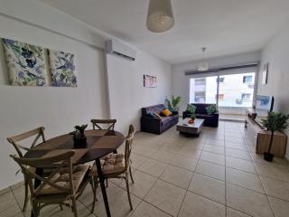 Tropical Paradise 200m From Finikoudes Beach - Larnaca - 3