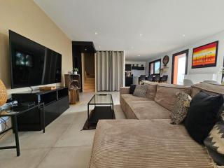 4 chambres - 200m2 - Parking - Jardin - Irigny - 0