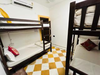 Thar Tribe Hostel Jaisalmer - Jaisalmer - 4