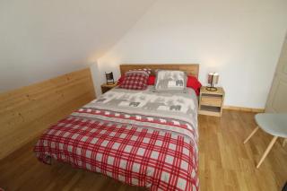 Chalet avec mezzanine 4 étoiles, Saint Mamet, jusqu'à 10 couchages, proche du lac de Gérardmer des commerces et des pistes de ski dans un quartier calme - Gérardmer - 4