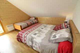 Chalet avec mezzanine 4 étoiles, Saint Mamet, jusqu'à 10 couchages, proche du lac de Gérardmer des commerces et des pistes de ski dans un quartier calme - Gérardmer - 6