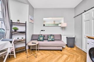 Princess Blue 1~ Lively Hub Near Harbour& Eateries - Portrush - 1