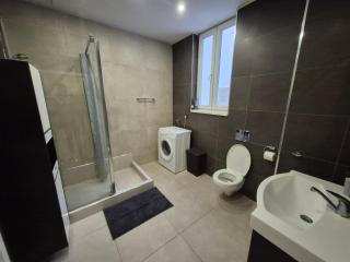 BUDGET - Authentic Belgrade Centre - Apartment #5, 4 Bedrooms, 1 full Bathroom, 1 Toilet - 7
