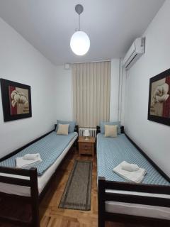 BUDGET - Authentic Belgrade Centre - Apartment #5, 4 Bedrooms, 1 full Bathroom, 1 Toilet - 1