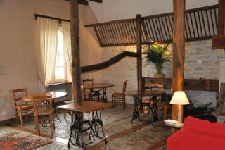 Domaine du Château la Rhue grand espace piscine - 6