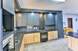 6 Robbins Road - Ballito - 6