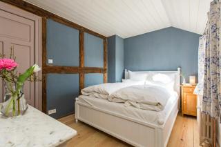Spacious Vacation Apartment With A Garden View - Walow - 4