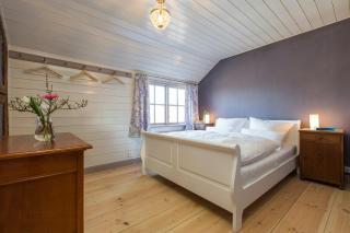 Spacious Vacation Apartment With A Garden View - Walow - 3