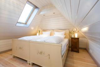 Spacious Vacation Apartment With A Garden View - Walow - 2