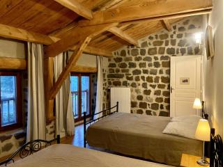 Gîte L'ESTAOU, 3 épis, 15 pers, 18 couchages - Ancienne ferme rénovée - Label Ecogîte - Arlempdes - 9