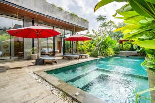 5 BR Retreat Villa - Beach Access - Tanah Lot - 9