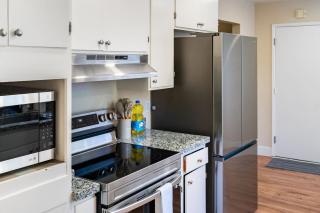 Pet & Family-Friendly 4BR Grill & Chill - Sacramento - 8