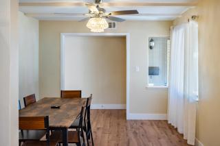 Pet & Family-Friendly 4BR Grill & Chill - Sacramento - 1